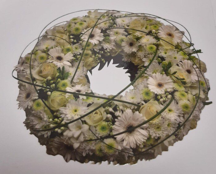 Avenue Des Fleurs Fleuriste Couronne 330 331 332 339 340 341 348 349 350