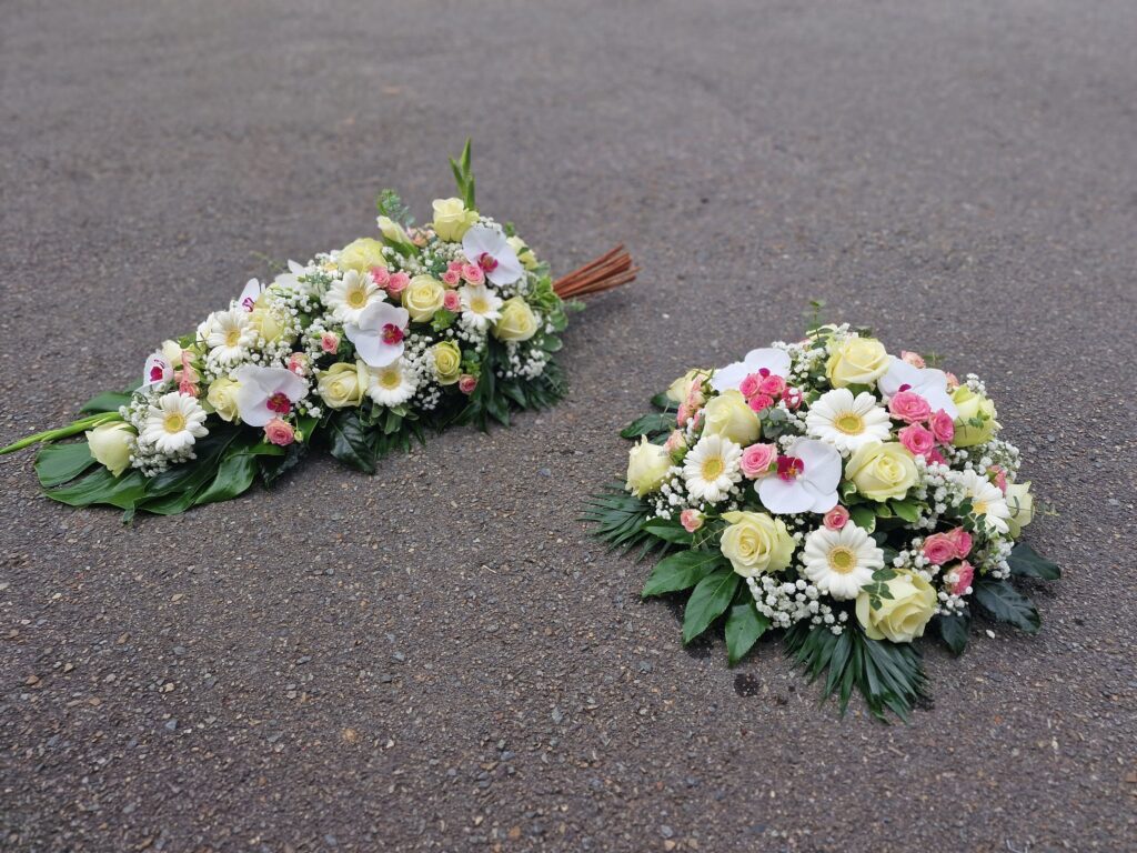 Avenue Des Fleurs Fleuriste  Compositions Florales Deuil Laval 5